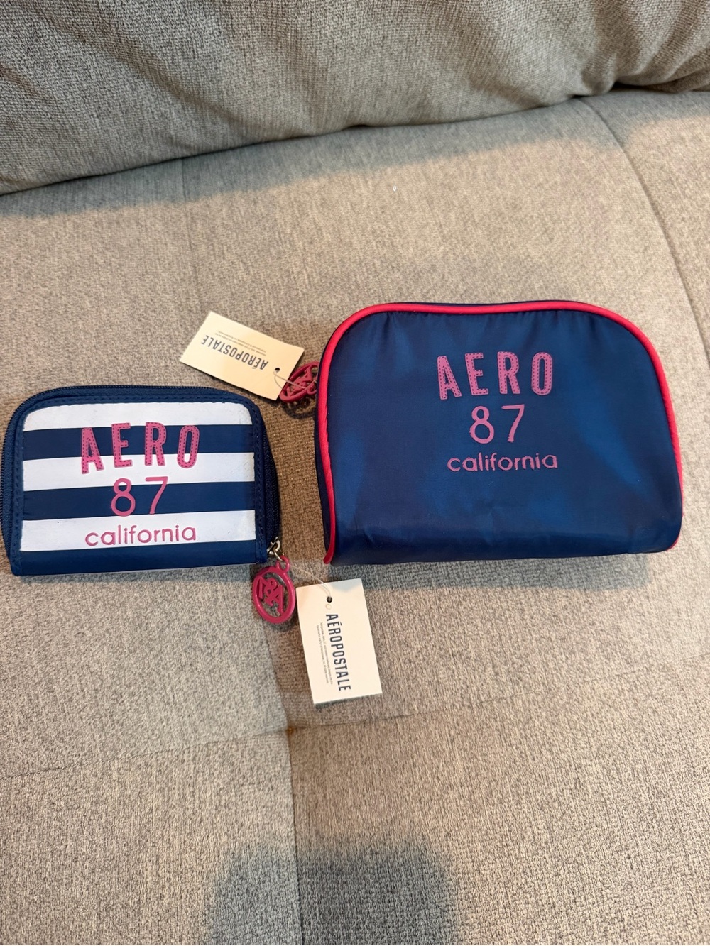 NWT Vintage Aeropostale Wallet and Pouch Set